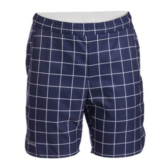 Naši návrhári navrhli tieto šortky pre mladých hráčov tenisu do teplého počasia